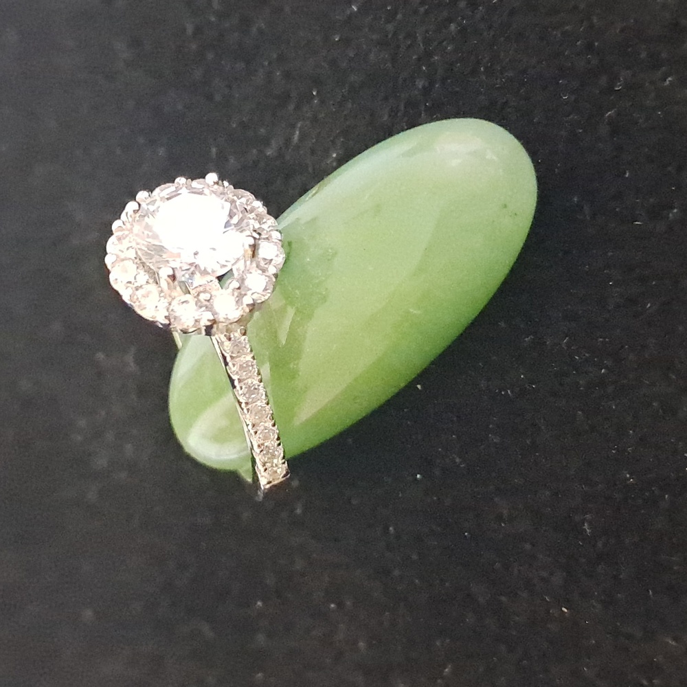 Sterling Silver Classic Round Halo Cubic Zirconia Ring.‎ Sizes 6, 7 & 8. - Picture 3 of 8